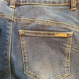 ❤️❤️Chicos so slimming jeans size 00, inseam 30